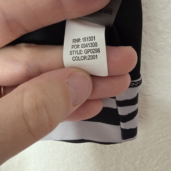 Good American Zebra print sports bra, black and silver - Picture 6 of 8